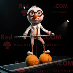 Maskotfigur av en Peach...