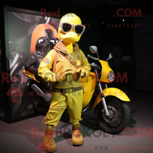 Postava maskota Yellow...