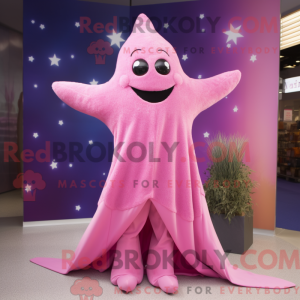 Maskotkarakter av en rosa...