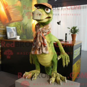 Maskot karaktär av en Olive...