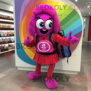 Maskotfigur af en magenta...