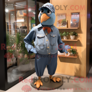 Personagem de máscara de um...