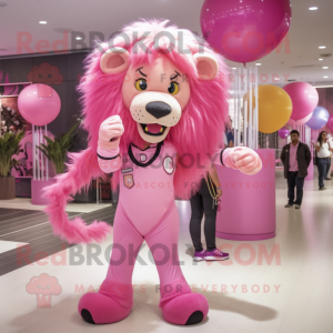 Pink Tamer Lion maskot...