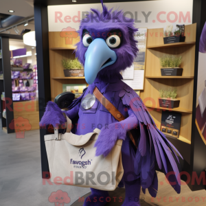 Maskot postava fialového...