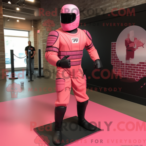 Maskotkarakter av Pink Gi...