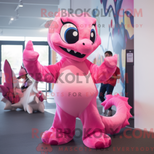 Maskotkarakter av en Pink...
