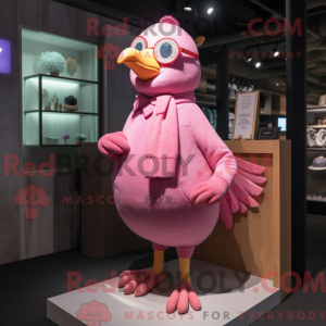 Maskottchenfigur einer rosa...