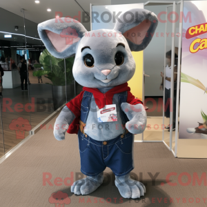 Personagem de máscara de...