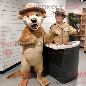 Maskot postava Tan...