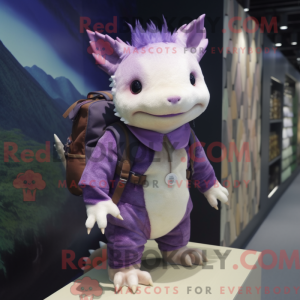 Personagem de máscara de...