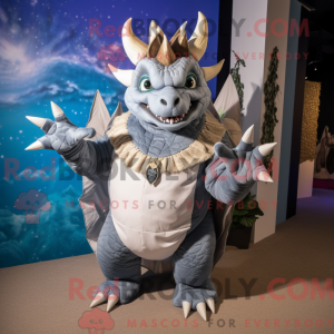 Maskottchen eines silbernen...