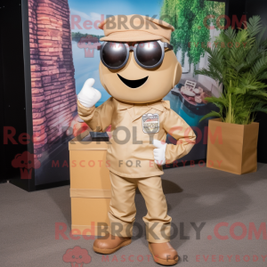 Personnage mascotte d une...