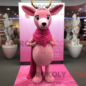 Maskotkarakter av en rosa...