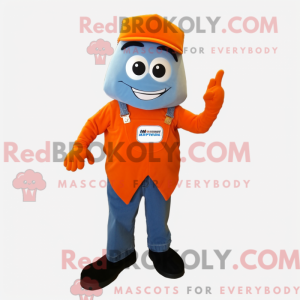 Maskotkarakter af en orange...