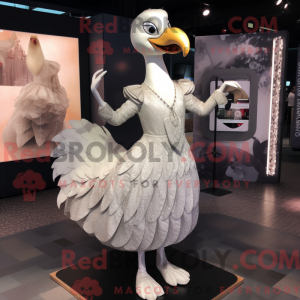 Personagem de máscara de...