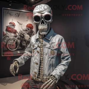 A máscara de Silver Undead...