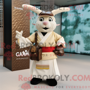 Personagem de máscara de um...