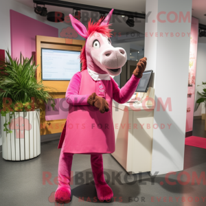 Maskottchenfigur eines rosa...