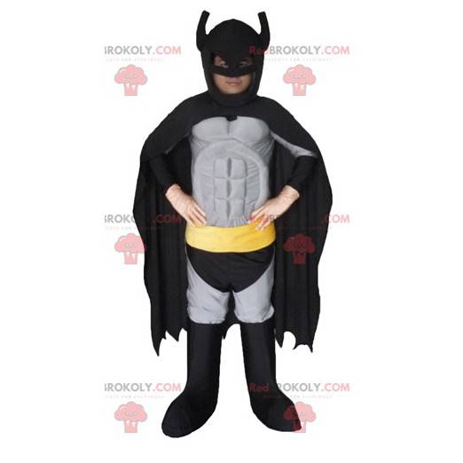 Batman mascotte famoso eroe di fumetti e film - Redbrokoly.com