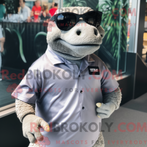 Postava maskota stříbrného...