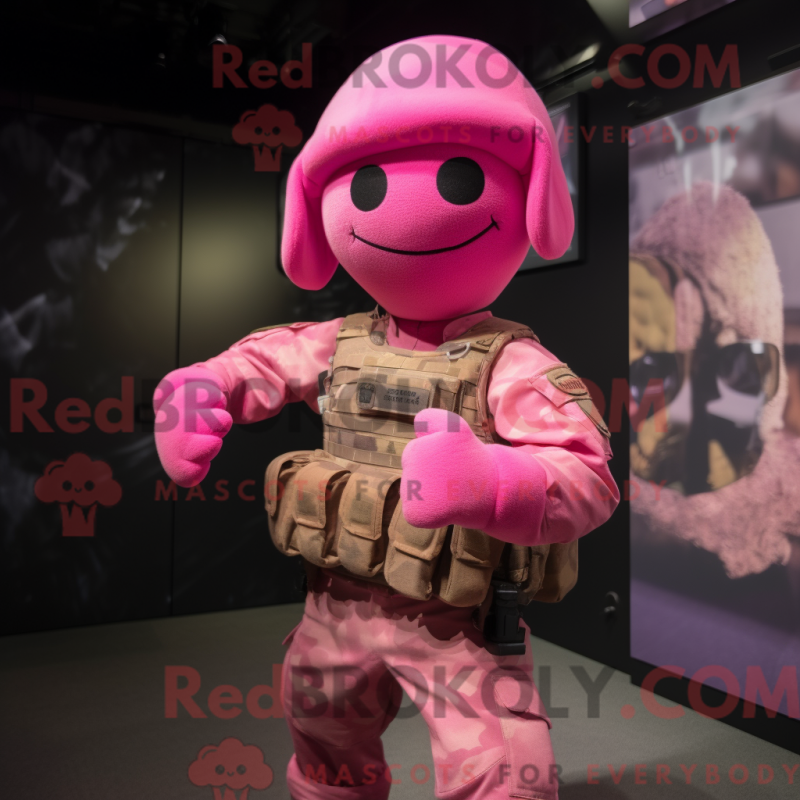 Máscara de proteção rosa para comando com culotes e wraps - Mascotes do Para Commando - REBROKO_383220 - RedBrokoly.com