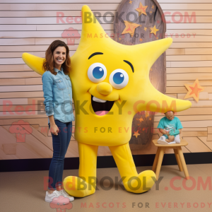 Maskot-karakter av en gul...