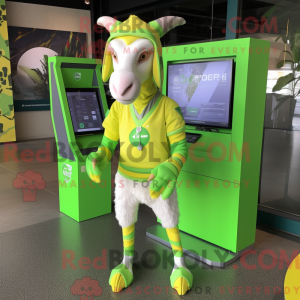 Personnage mascotte d une...