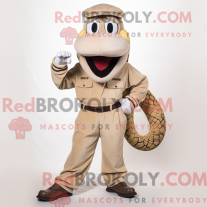Maskotkarakter af en beige...