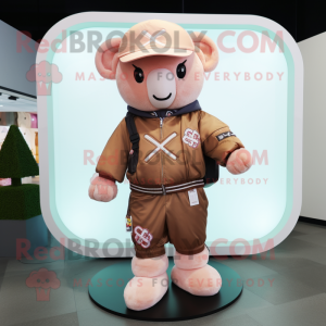 Peach Celtic Cross maskot...