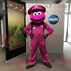 Postava maskota Magenta...