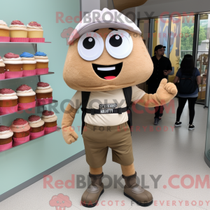 Postava maskota Tan Cupcake...