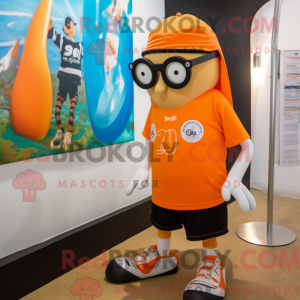 Personnage mascotte d un...