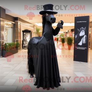 Maskot postava černé klisny...