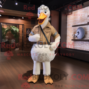 Maskotkarakter af en beige...