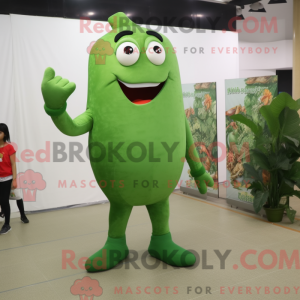 Personagem de máscara de...