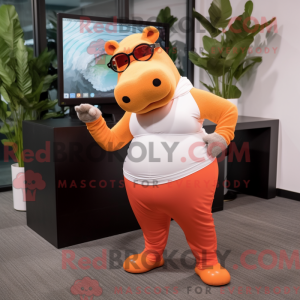 Maskotkarakter af en orange...