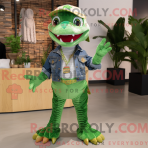 Mascottekostuum groene python met boyfriendjeans en broches - Python-mascottes - REBROKO_390088 - RedBrokoly.com