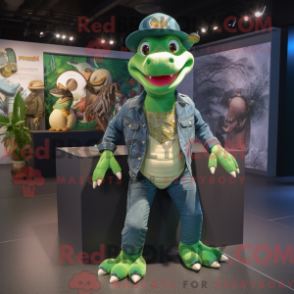 Maskotfigur af en grøn python klædt med en kæreste jeans og brocher - Python maskot - REBROKO_390089 - RedBrokoly.com
