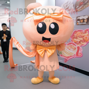Peach Ramen maskot kostume...