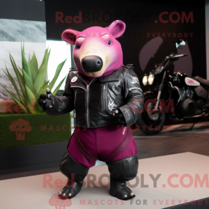 Maskotfigur af en magenta...