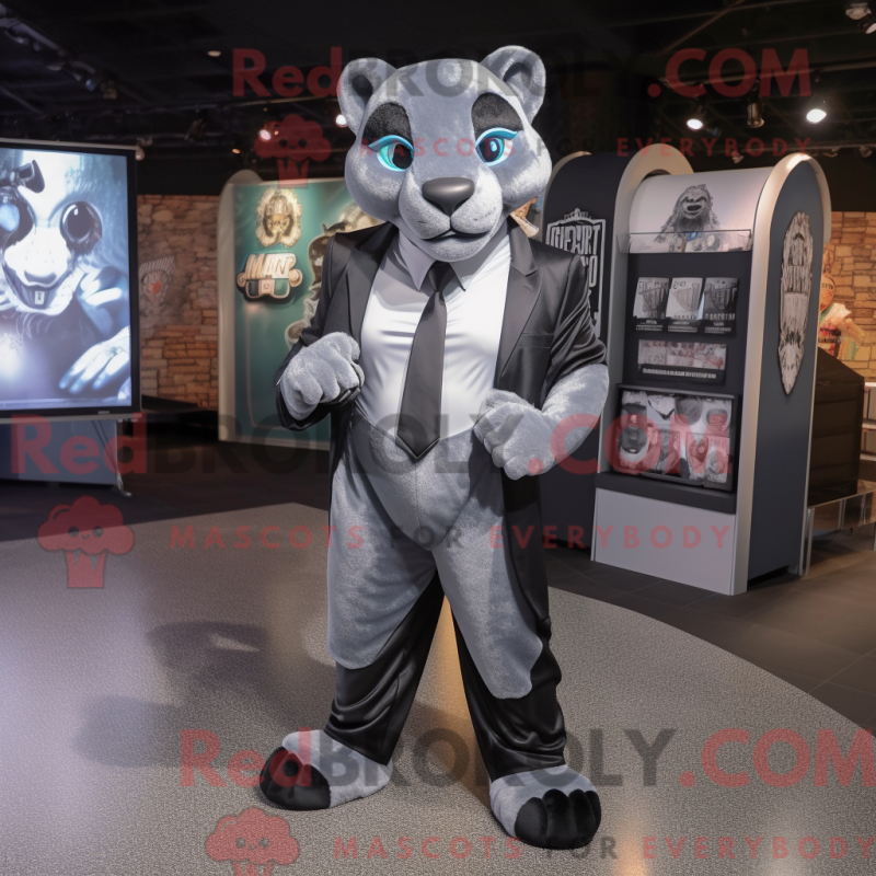 Característica de uma máscara de proteção contra o fumo e o uso de tabaco - Pantera Mascotes - REBROKO_392039 - RedBrokoly.com