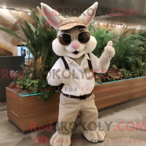 Figura de máscara de...