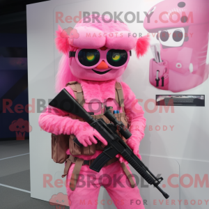 Personagem de máscara de...