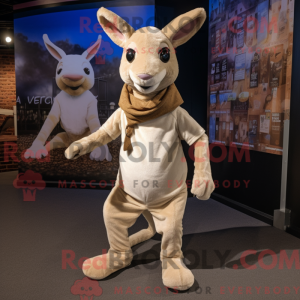 Personagem de máscara de um...