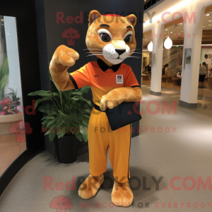 Personnage mascotte d un...