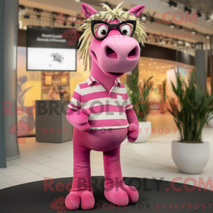 Maskotkarakter av en rosa...