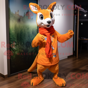 Personagem de máscara de um...