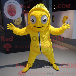 Maskotfigur af en citrongul...