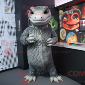 Maskot av Grå Python i maskotdräkt med rashguard och manschettknappar - Python Mascots - REBROKO_396962 - RedBrokoly.com