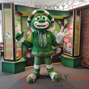 Personagem mascarado de um...